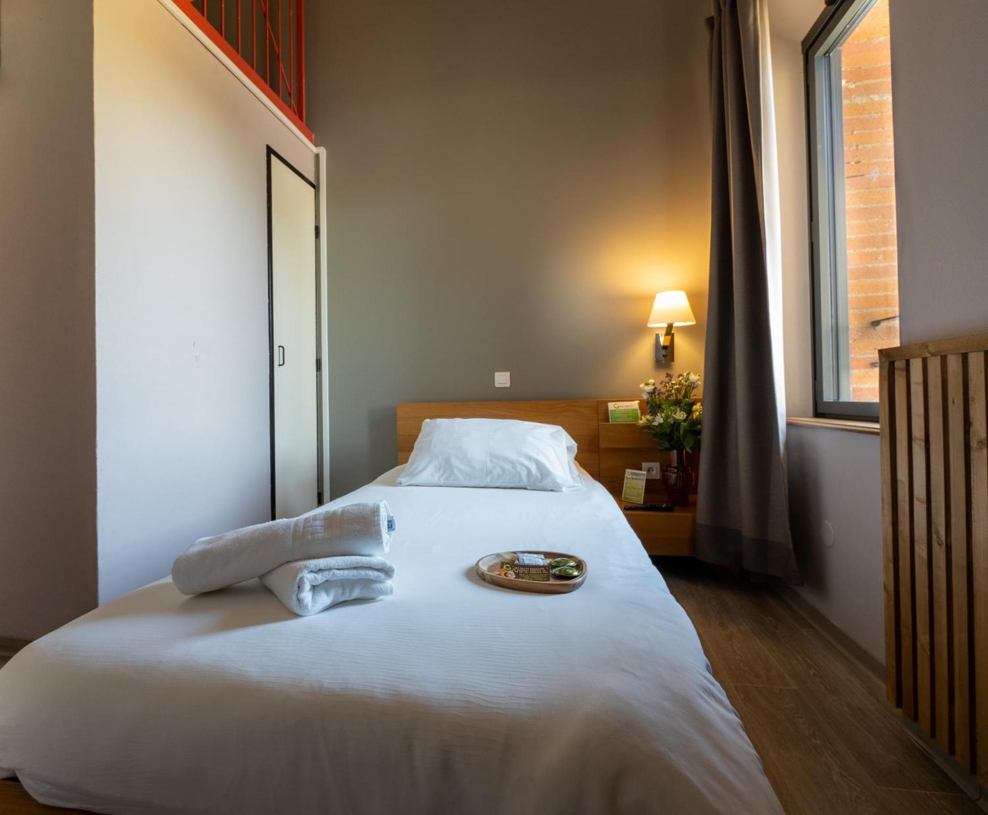 Domaine De Garabaud Hotel Mazeres  Bagian luar foto